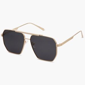 Trendy Gold Sunglasses with Dark Lenses